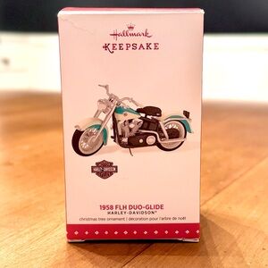 2015 Hallmark 1958 Harley Davidson Duo Glide Motorcycle Ornament